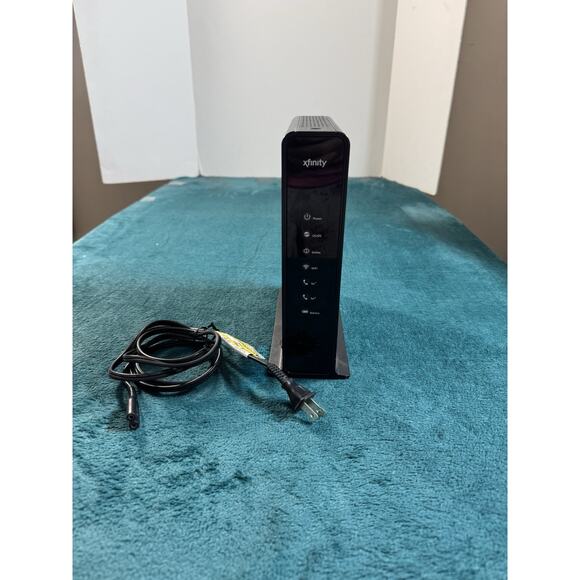 Comcast/Xfinity ARRIS TG862G/CT Residential Gateway & Router Wireless Modem - Picture 2 of 8
